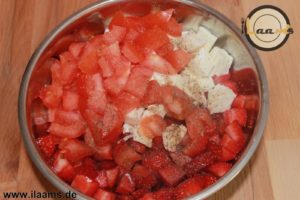 Erdbeer-Mozzarella-Tomaten Salat