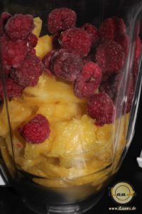 Ananas-Himbeer Smoothie