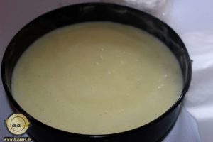 Karotten-Walnusskuchen mit Sahne-Milch Creme