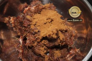 Maamoul mit Dattelfüllung – Arabische Kekse